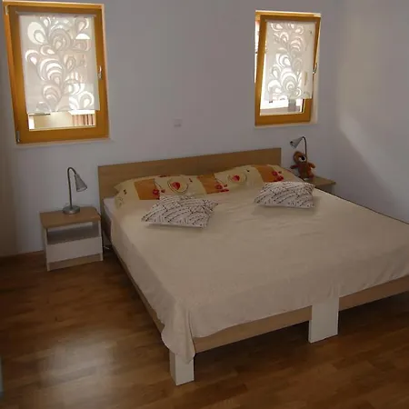 Apartament House Cviter