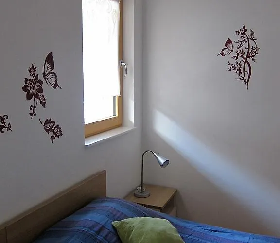 Lägenhet House Cviter